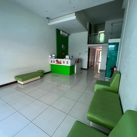 קוטה קינבלו Green Apple Boutique Hotel מראה חיצוני תמונה